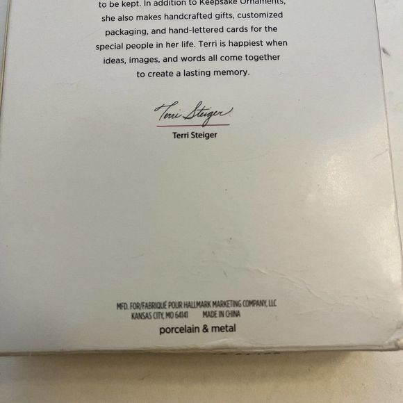 Hallmark Keepsake 2019 Wedding Porcelain/Metal Photo Frame Christmas Ornament - Picture 5 of 6